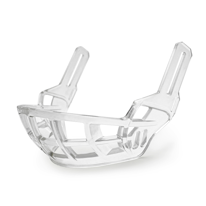 استبدال درع القفص السفلي للهوكي من قضبان البولي كربونات